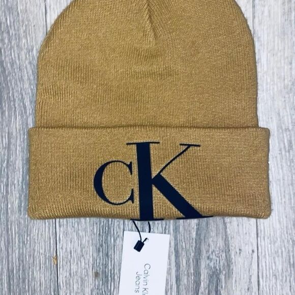 Calvin Klein Tan Beanie - Picture 1 of 3